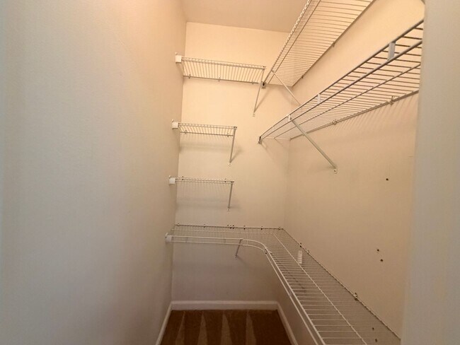Building Photo - 12918 Ironstone Way