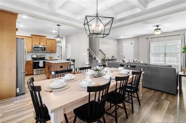 Building Photo - 101 E 6th Ave