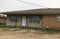 Building Photo - 409 Maple St