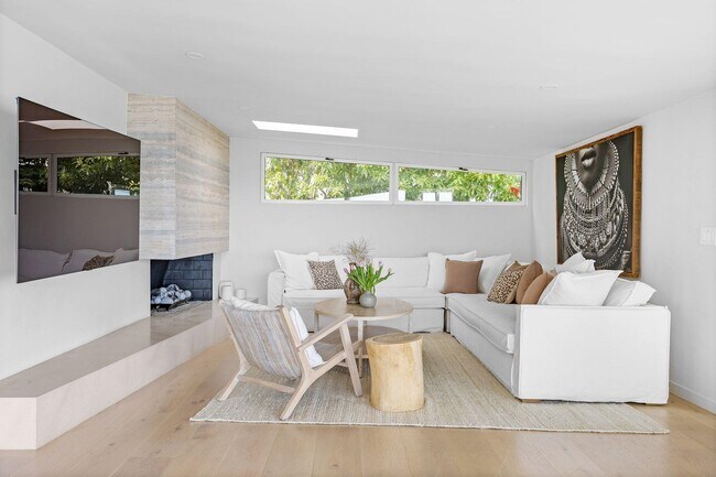 Building Photo - 17440 Revello Dr