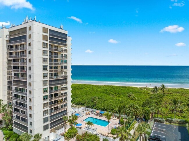 Building Photo - Winter Paradise Getaway