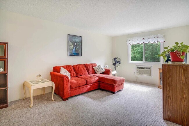 Building Photo - Manchester NH