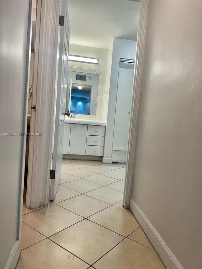 Building Photo - 7135 Collins Ave