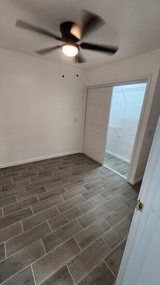 Building Photo - 128 S Willow Ave