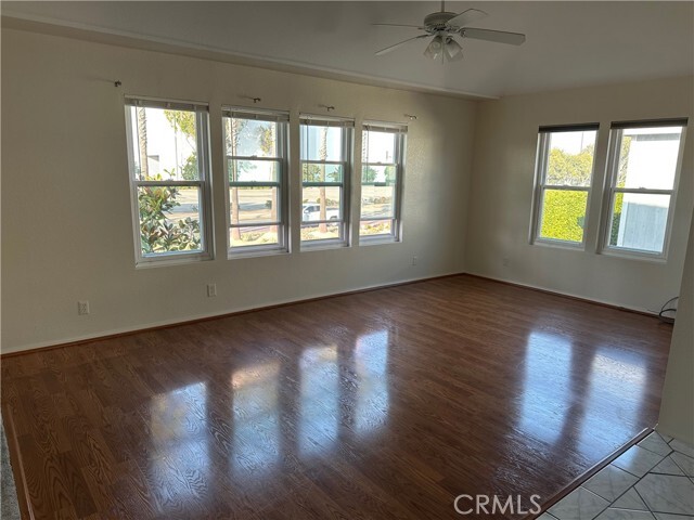 Building Photo - 2214 Manhattan Beach Blvd