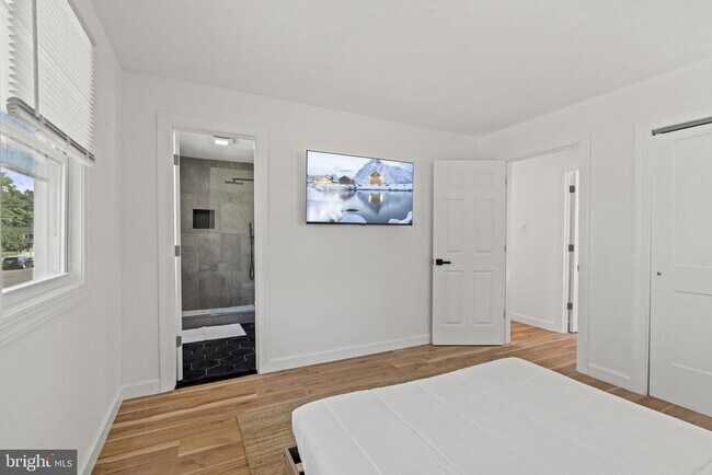 Building Photo - 901 Russo Dr