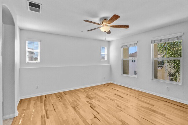 Building Photo - 7370 La Mesita Pl