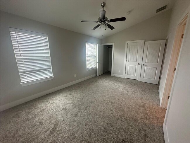 Building Photo - 813 Northington St