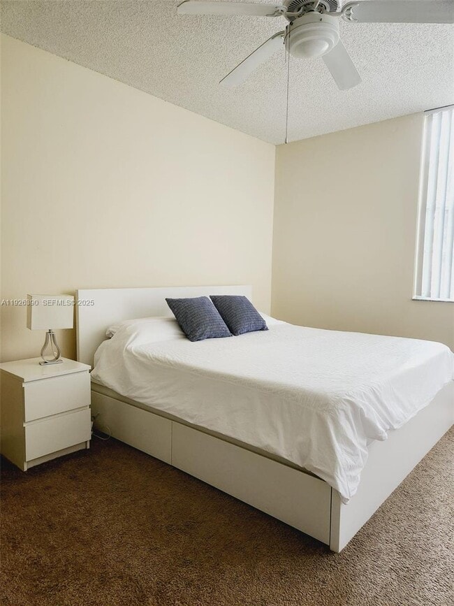 Building Photo - 19655 E Country Club Dr