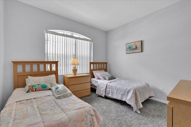 Building Photo - 1101 N Hampton Dr