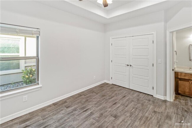 Building Photo - 14 14th St