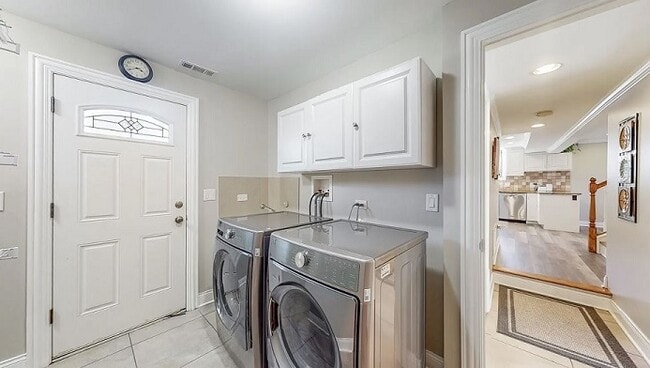 Building Photo - 717 Geneva Ave