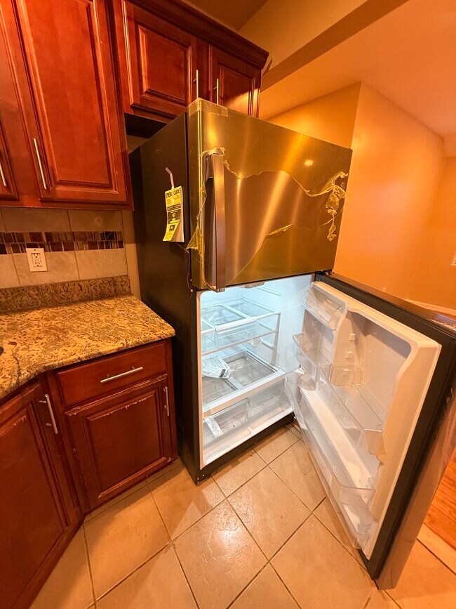 Building Photo - 167-05-102 Hillside Ave.