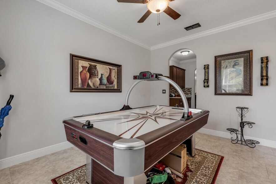 Building Photo - 111 Enclave Ave