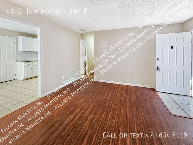 Building Photo - Stylish 3-Bedroom, 2-Bath Ranch Duplex in ...