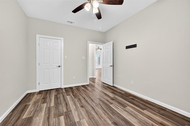 Building Photo - 1020 Silverton Dr