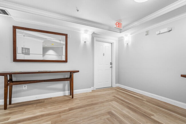 Primary Photo - 600 S Dixie Hwy