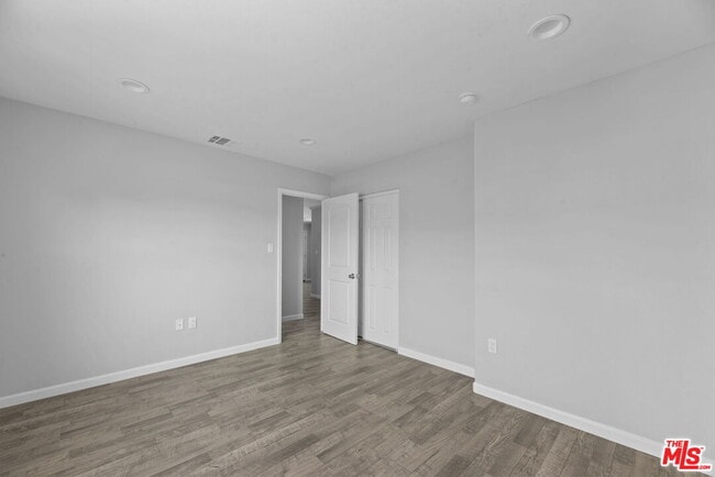 Building Photo - 1960 N Ontario St