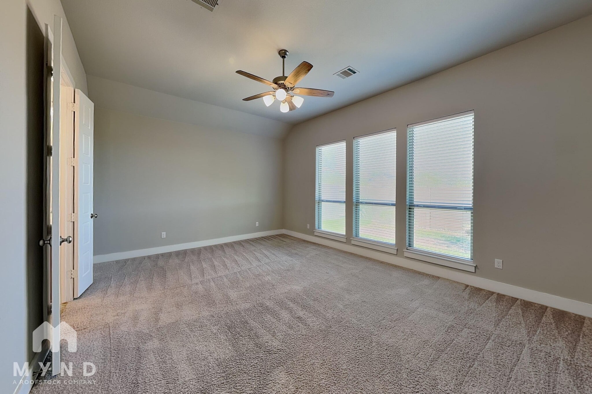 Building Photo - 152 Reagan Dr