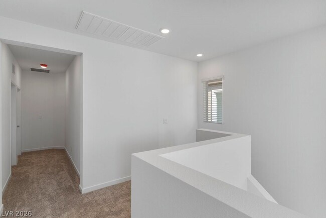 Building Photo - 8328 Meridian Rdg Ave