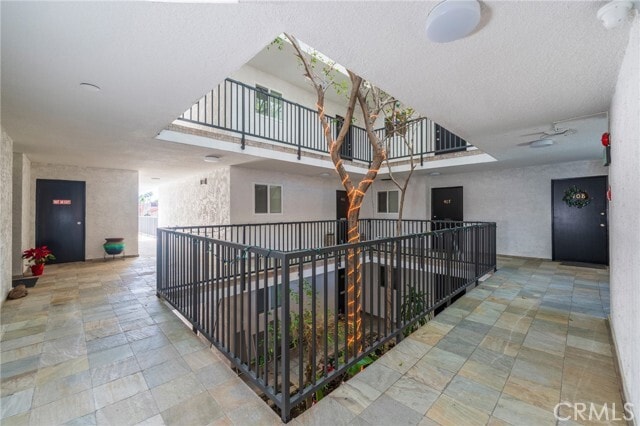 Building Photo - 730 Esplanade