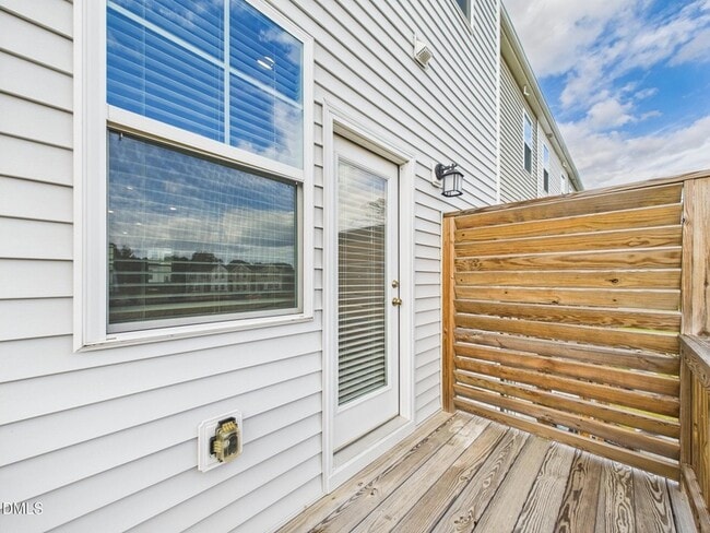 Building Photo - 2709 Chert Ln