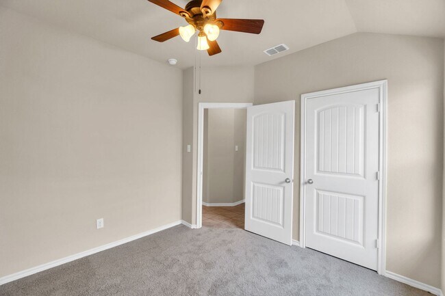 Building Photo - Welcome home!