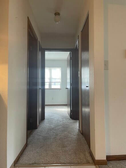 Building Photo - 20427 W Clark Ave