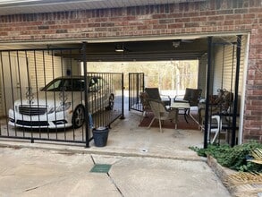 Building Photo - For Rent: Spacious 3 Bed, 2.5 Bath Townhome in Pineville!