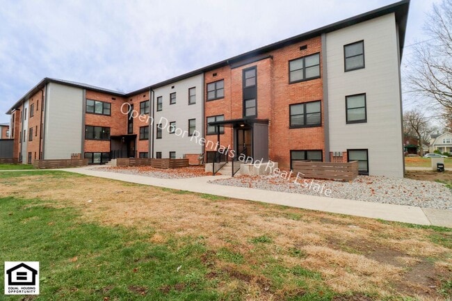 Building Photo - 1823 Griswold Dr