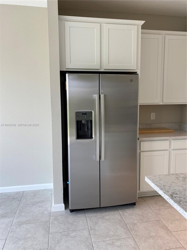 Building Photo - 308 Lake Smart Cir