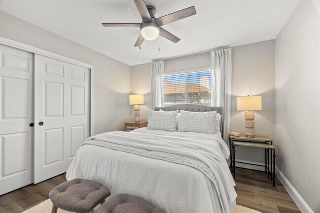 Building Photo - 1506 Woodstone S