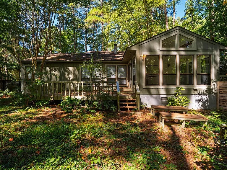 Building Photo - 94 Meadow Run Rd