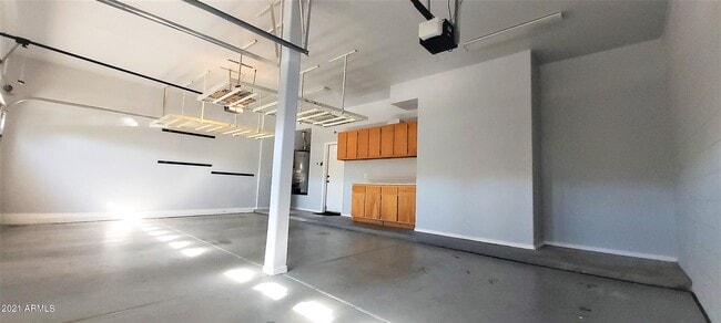 Building Photo - 3741 N Ladera Cir