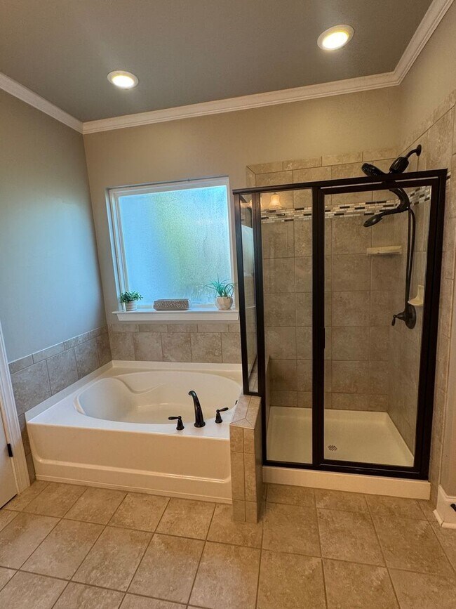 Building Photo - Park South Station Home Available Now!