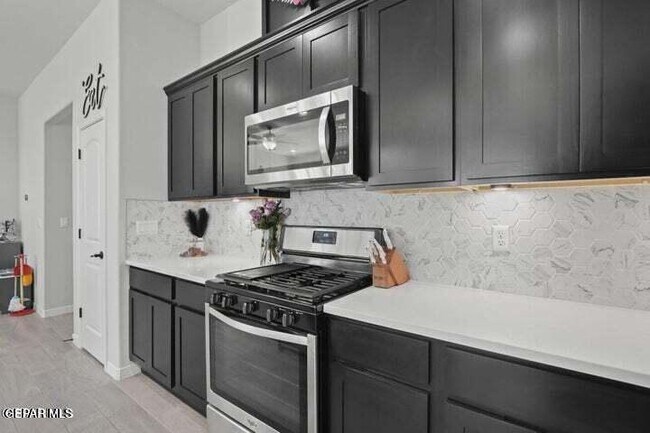 Building Photo - 905 Cottage Pl