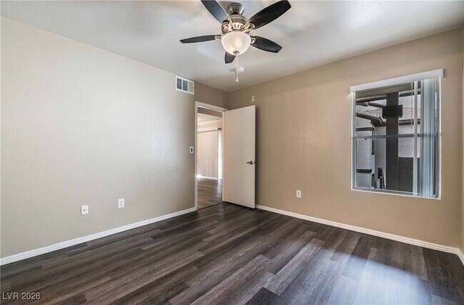 Building Photo - 45 Maleena Mesa St