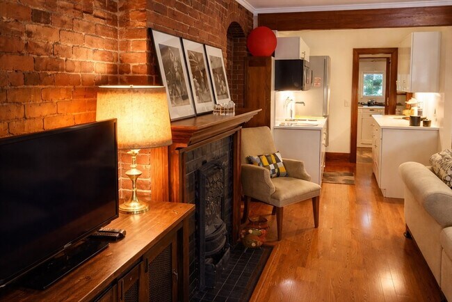 Building Photo - 178 Commonwealth Ave