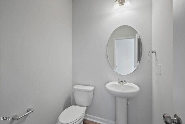 Building Photo - 1956 Rosedale Rdg Ave
