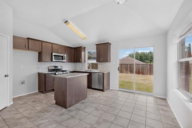 Building Photo - 9012 Boone Dr