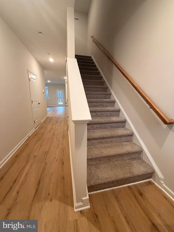 Building Photo - 16 Whaler Dr