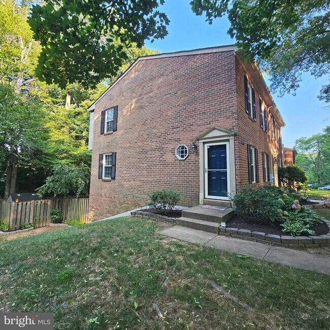 Building Photo - 6430 Shannon Station Ct