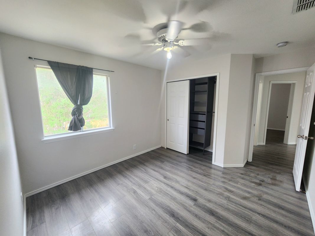 Building Photo - 7219 Burns Crossing