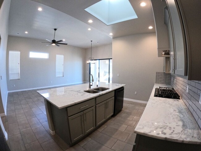 Building Photo - 3729 Santa Clarita Ave