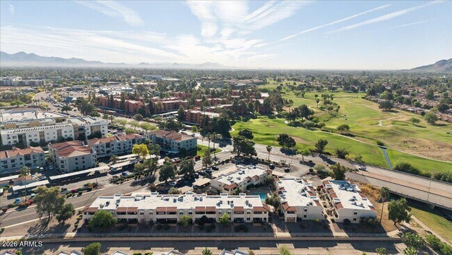 Building Photo - 4150 E Cactus Rd