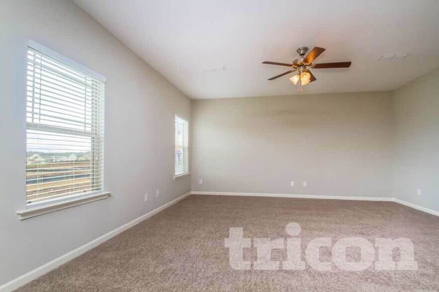 Building Photo - 3012 Wesley Rd