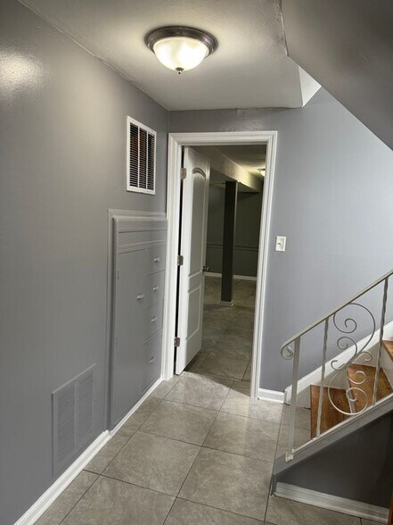 Building Photo - 183 Carroll St