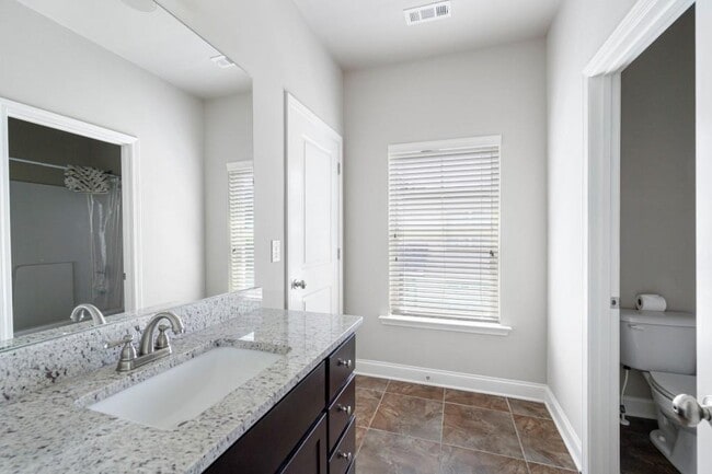 Building Photo - 317 Garland Woods Ct