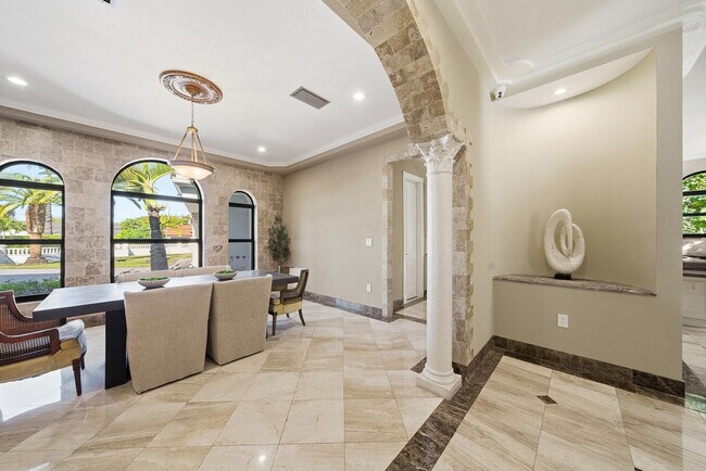 Building Photo - 10270 SW 58th St