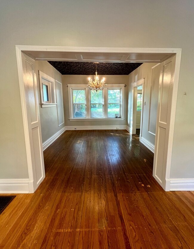Building Photo - Charming 3-Bedroom Home in the Heart of So...